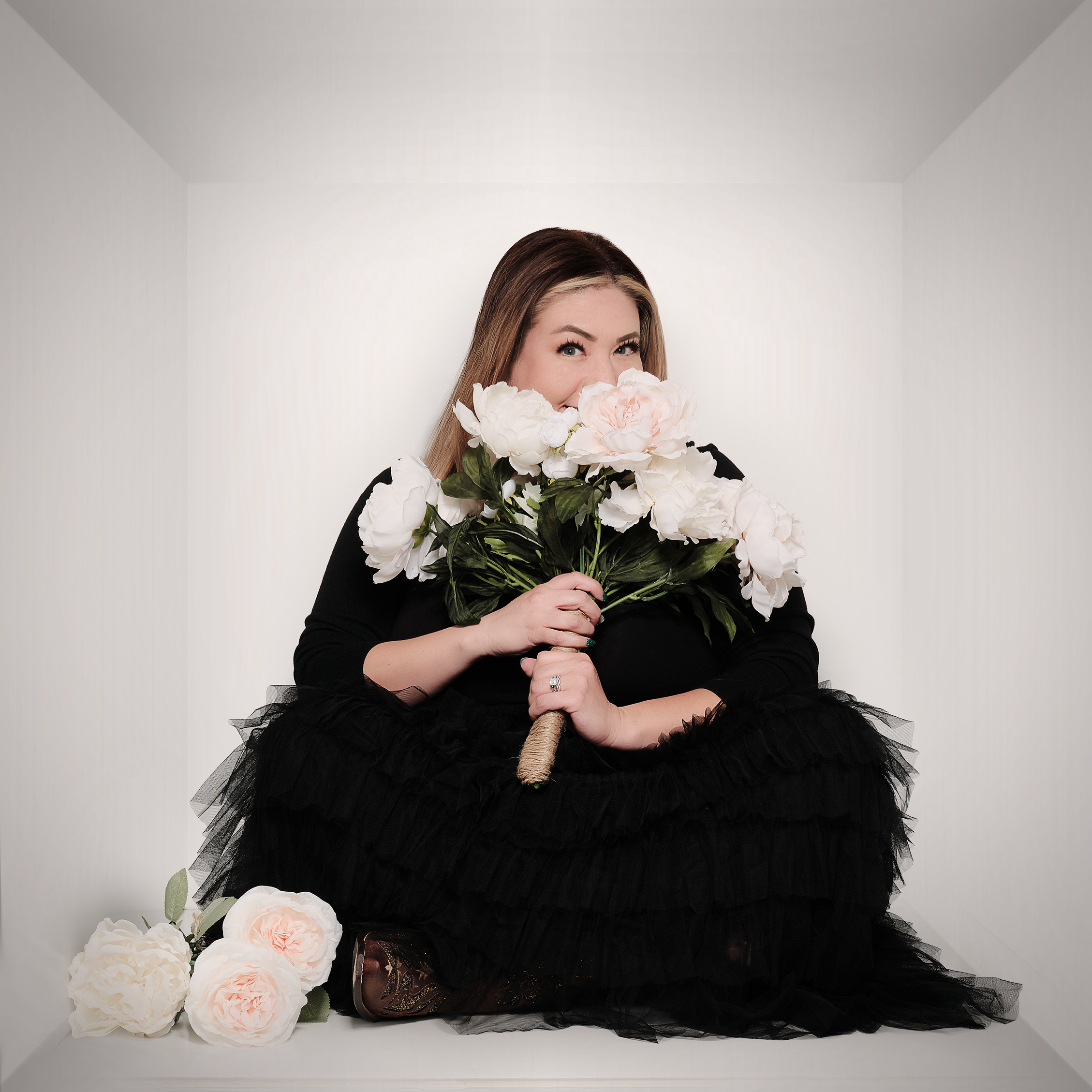 Monique holding flowers